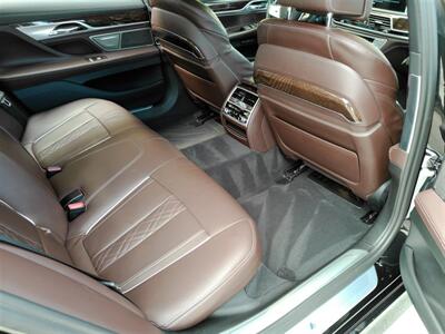 2018 BMW 750i xDrive  M Sport - Photo 13 - Jacksonville, FL 32211