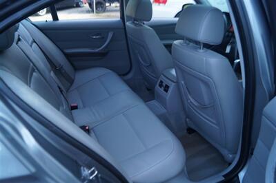 2009 BMW 328i   - Photo 13 - Jacksonville, FL 32211