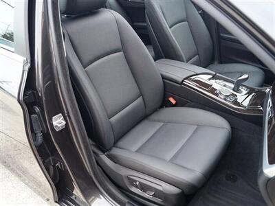 2016 BMW 5 Series 528i   - Photo 13 - Jacksonville, FL 32211