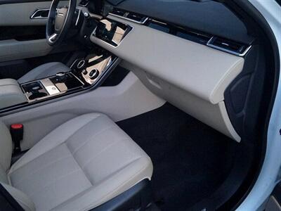 2019 Land Rover Range Rover Velar P340 R-Dynamic SE   - Photo 11 - Jacksonville, FL 32211