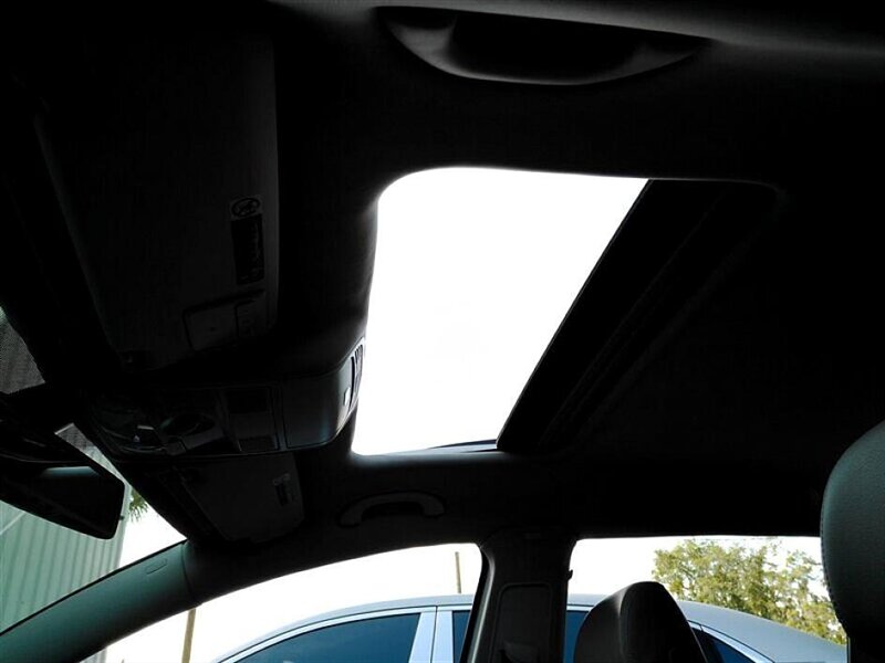 2007 Volkswagen Passat 2.0T photo 18