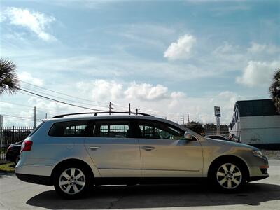 2007 Volkswagen Passat 2.0T   - Photo 6 - Jacksonville, FL 32211
