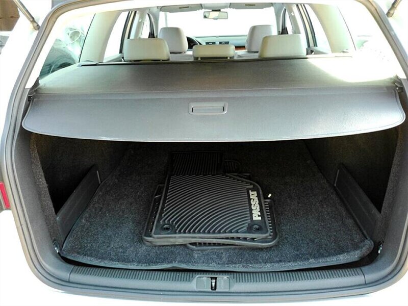 2007 Volkswagen Passat 2.0T photo 19