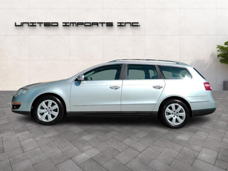 2007 Volkswagen Passat 2.0T photo 2