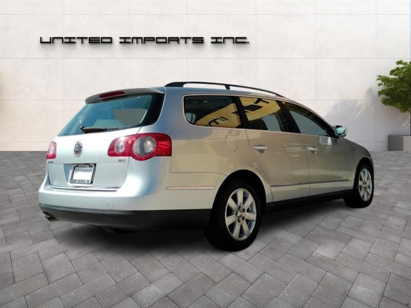 2007 Volkswagen Passat 2.0T photo 5