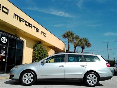 2007 Volkswagen Passat 2.0T   - Photo 2 - Jacksonville, FL 32211