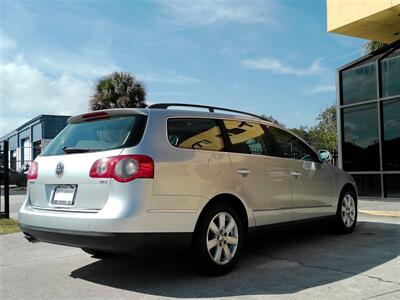 2007 Volkswagen Passat 2.0T   - Photo 5 - Jacksonville, FL 32211