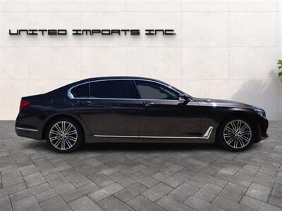 2017 BMW 740i   - Photo 6 - Jacksonville, FL 32211