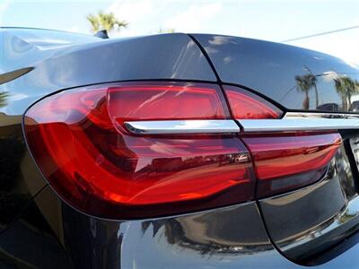 2017 BMW 740i   - Photo 32 - Jacksonville, FL 32211