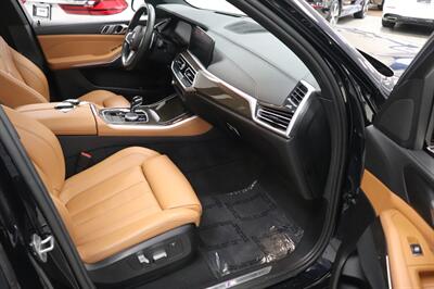 2022 BMW X5 xDrive40i   - Photo 12 - Jacksonville, FL 32211
