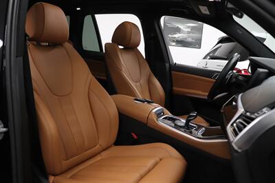 2022 BMW X5 xDrive40i   - Photo 13 - Jacksonville, FL 32211