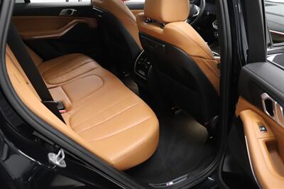 2022 BMW X5 xDrive40i   - Photo 14 - Jacksonville, FL 32211