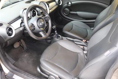 2013 MINI Hardtop Cooper - Photo 9 - Jacksonville, FL 32211