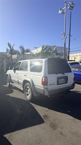 2000 Toyota 4Runner Limited - Photo 2 - Los Angeles, CA 90044
