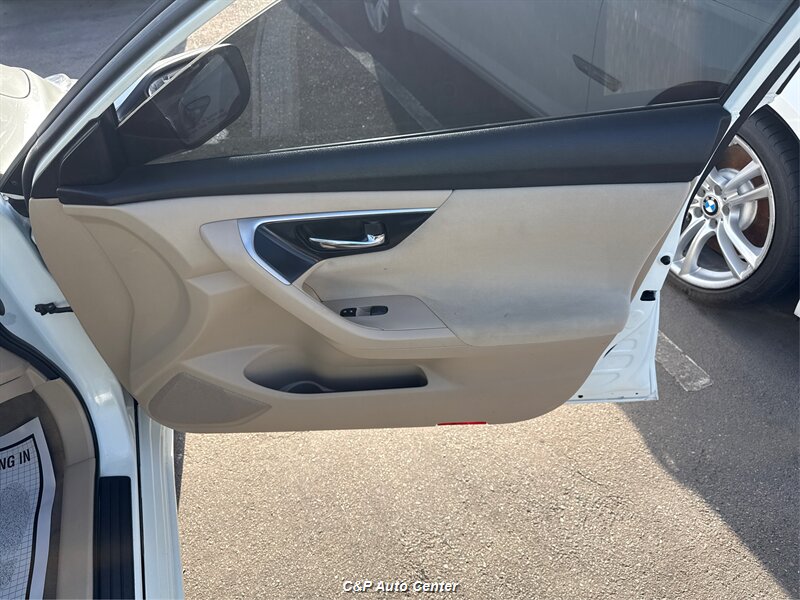 2014 Nissan Altima S - Photo 23