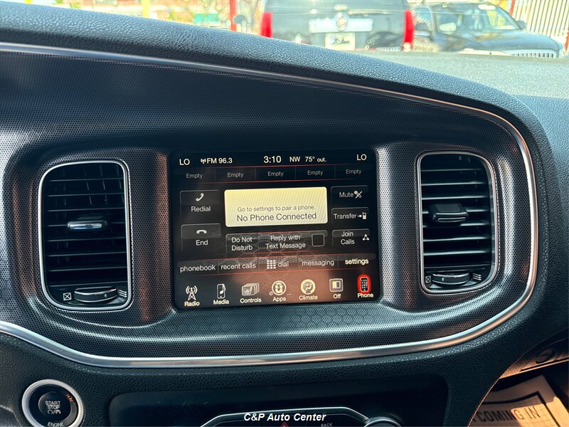 2015 Dodge Charger SXT - Photo 36