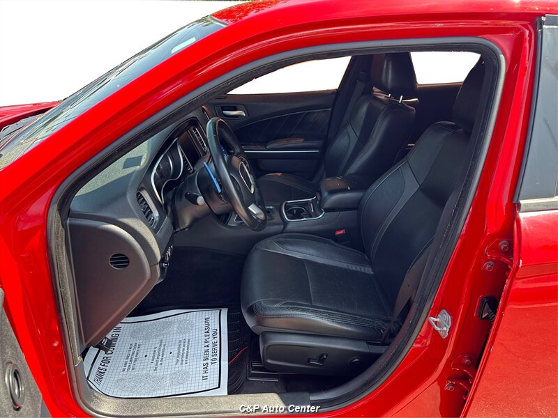 2015 Dodge Charger SXT - Photo 8