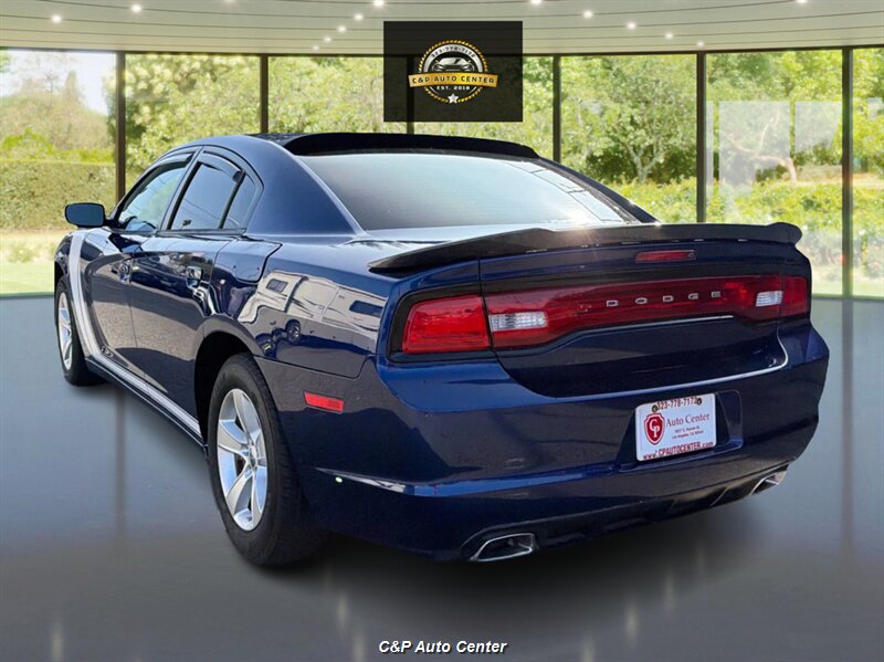 2013 Dodge Charger SE - Photo 4 - Los Angeles, CA 90044