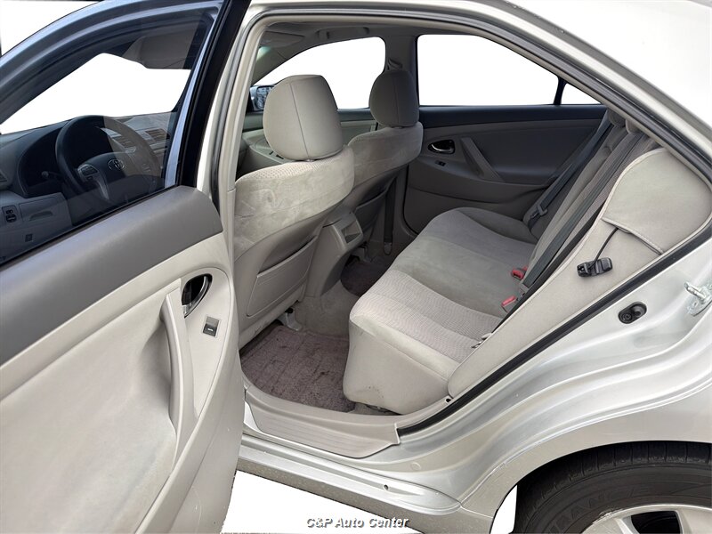 2011 Toyota Camry LE - Photo 10 - Los Angeles, CA 90044
