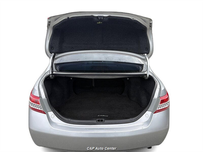 2011 Toyota Camry LE - Photo 14 - Los Angeles, CA 90044