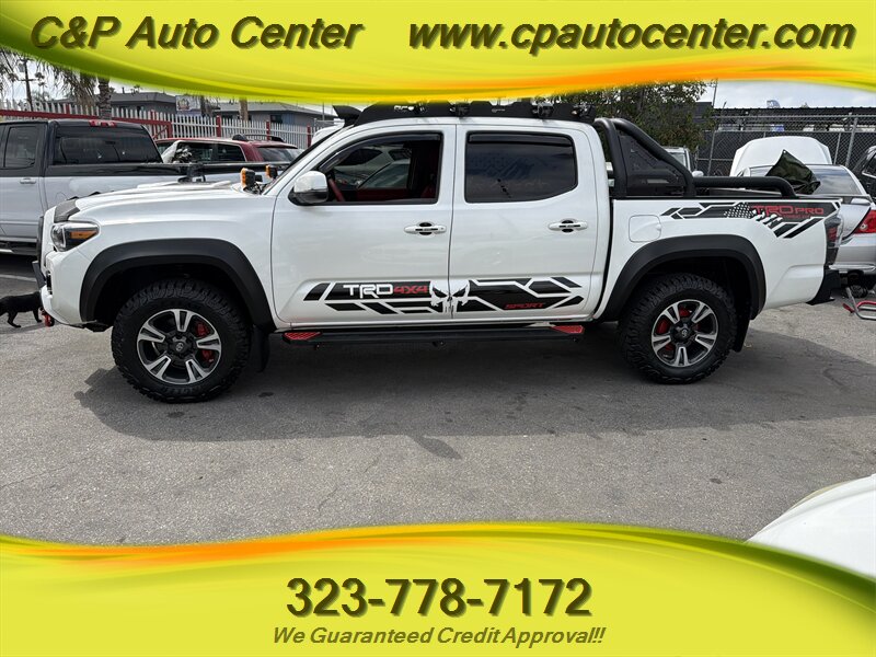 2017 Toyota Tacoma SR5 - Photo 2 - Los Angeles, CA 90044