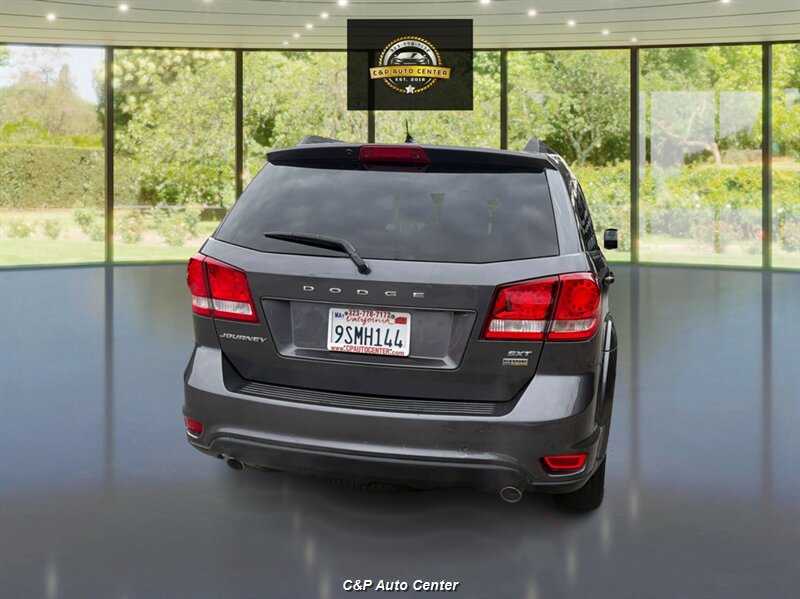 2015 Dodge Journey SXT - Photo 5 - Los Angeles, CA 90044
