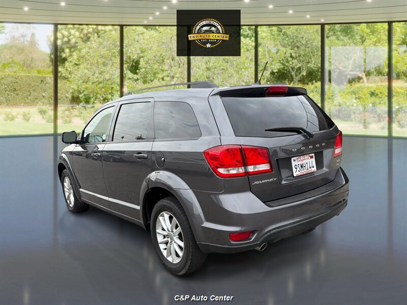 2015 Dodge Journey SXT - Photo 4 - Los Angeles, CA 90044