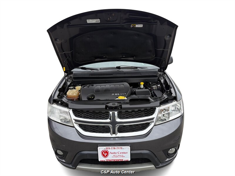 2015 Dodge Journey SXT - Photo 10 - Los Angeles, CA 90044