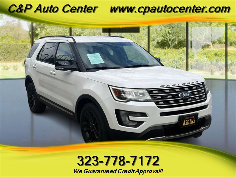 2017 Ford Explorer XLT   - Photo 1 - Los Angeles, CA 90044