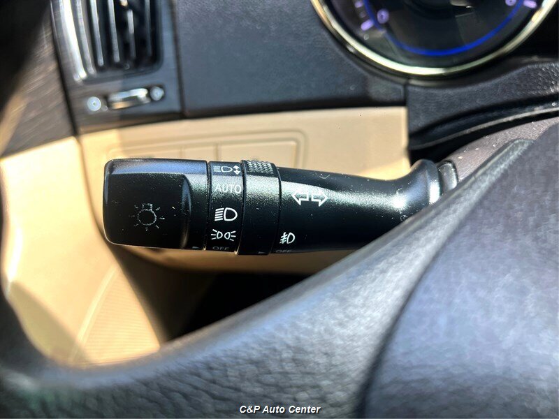 2012 Hyundai SONATA Limited - Photo 26 - Los Angeles, CA 90044