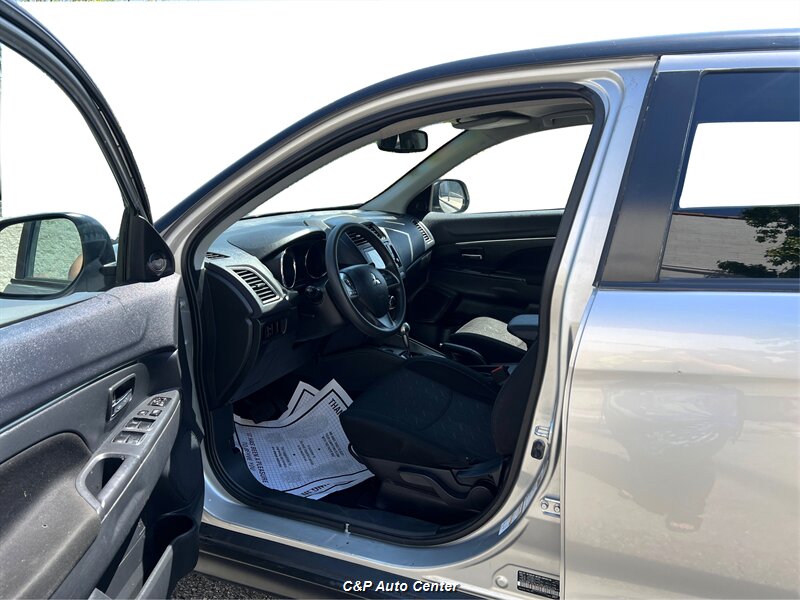 2021 Mitsubishi Outlander Sport LE - Photo 10 - Los Angeles, CA 90044