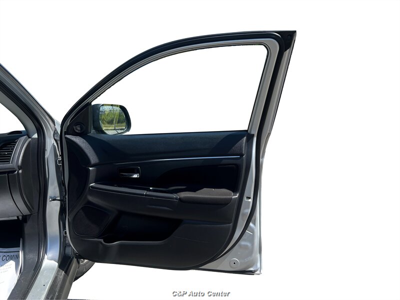 2021 Mitsubishi Outlander Sport LE - Photo 23 - Los Angeles, CA 90044