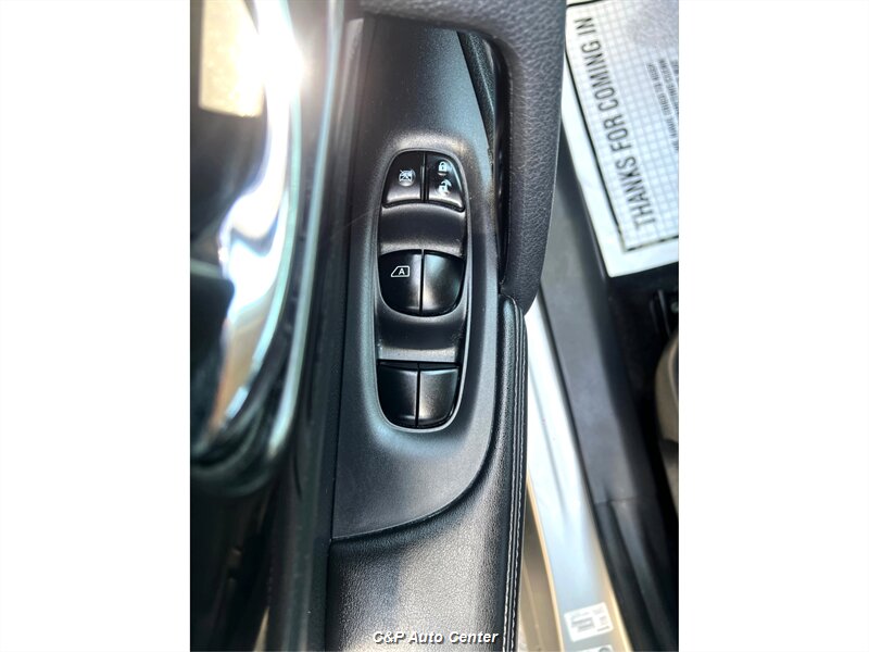 2017 Nissan Rogue SV - Photo 26 - Los Angeles, CA 90044