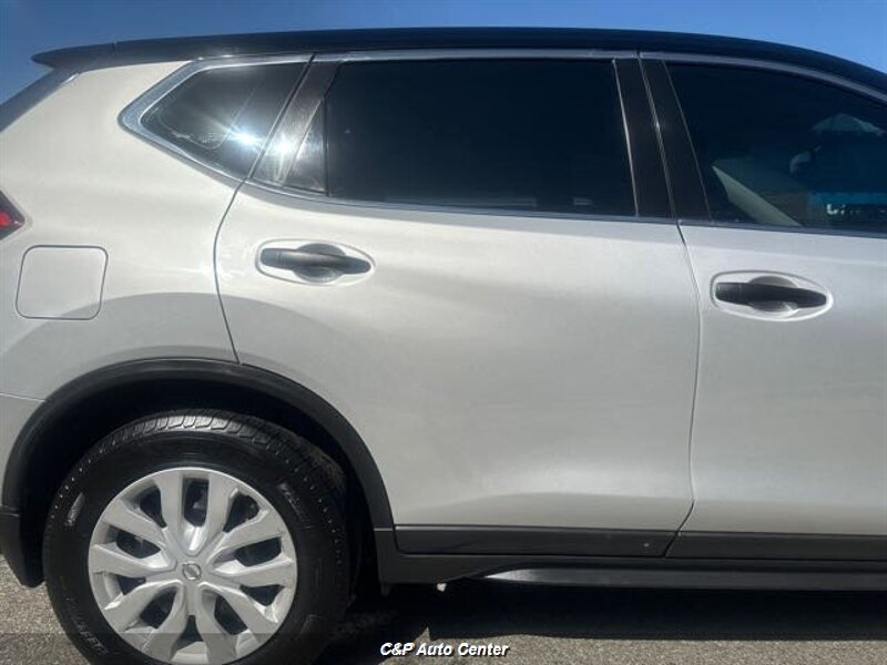 2017 Nissan Rogue SV - Photo 32 - Los Angeles, CA 90044