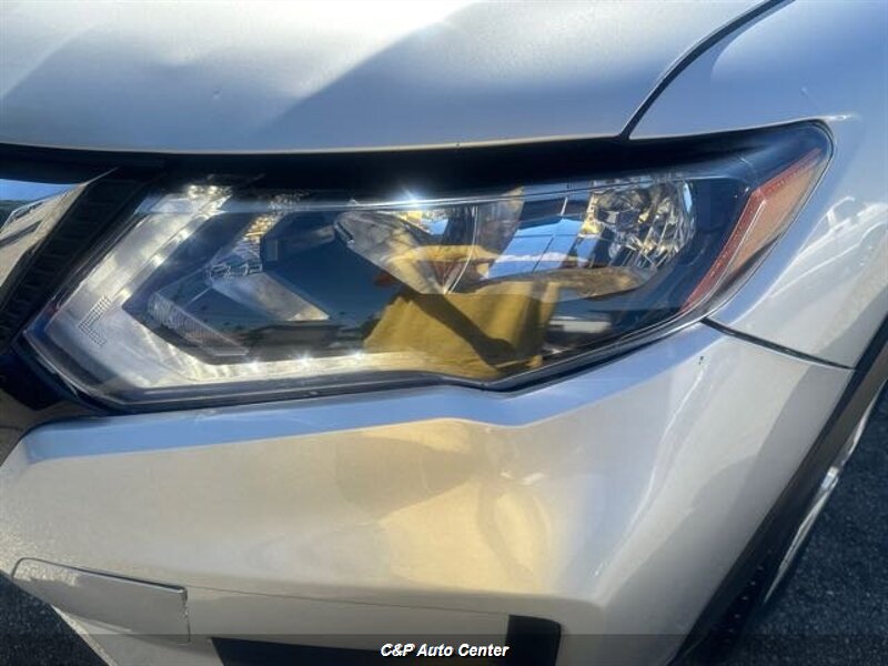 2017 Nissan Rogue SV - Photo 42 - Los Angeles, CA 90044