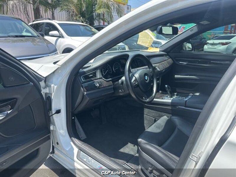 2012 BMW 7 Series 750i - Photo 11 - Los Angeles, CA 90044