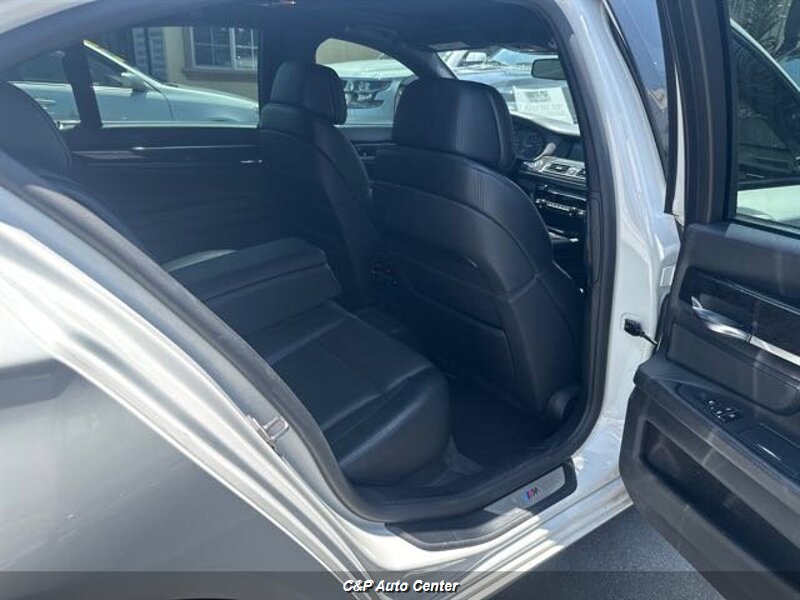 2012 BMW 7 Series 750i - Photo 33 - Los Angeles, CA 90044