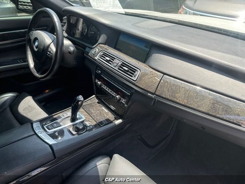 2012 BMW 7 Series 750i - Photo 43 - Los Angeles, CA 90044