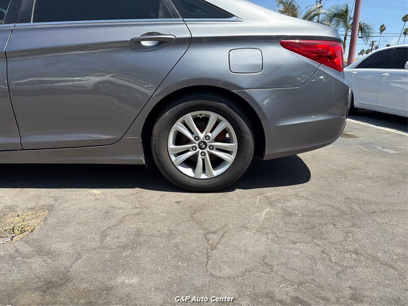 2013 Hyundai SONATA GLS - Photo 31 - Los Angeles, CA 90044