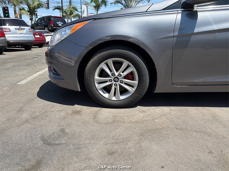 2013 Hyundai SONATA GLS - Photo 32 - Los Angeles, CA 90044