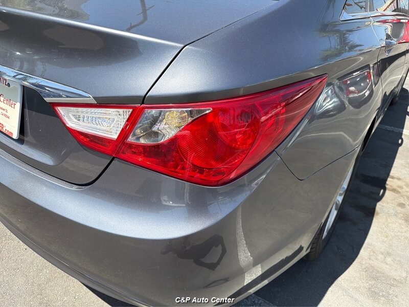 2013 Hyundai SONATA GLS - Photo 35 - Los Angeles, CA 90044