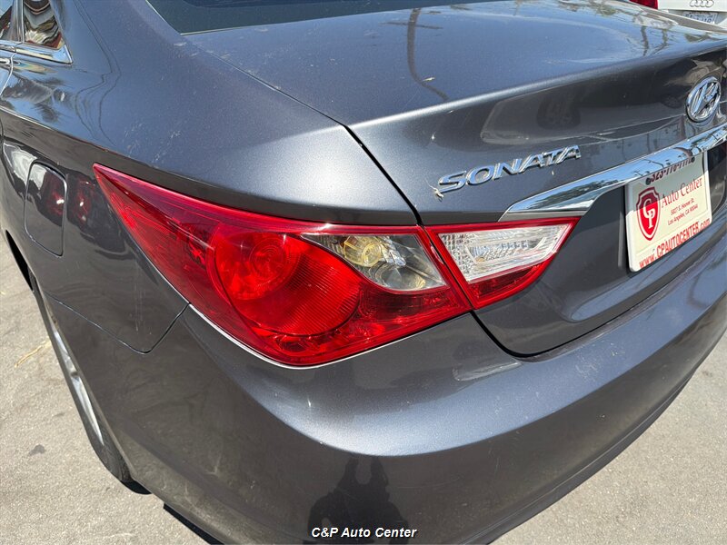 2013 Hyundai SONATA GLS - Photo 34 - Los Angeles, CA 90044