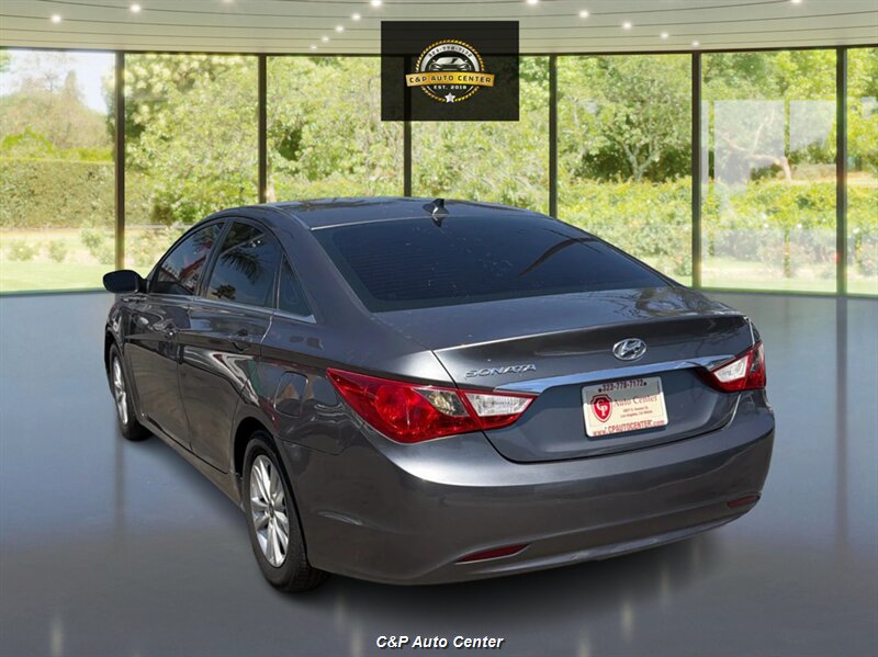 2013 Hyundai SONATA GLS - Photo 4 - Los Angeles, CA 90044