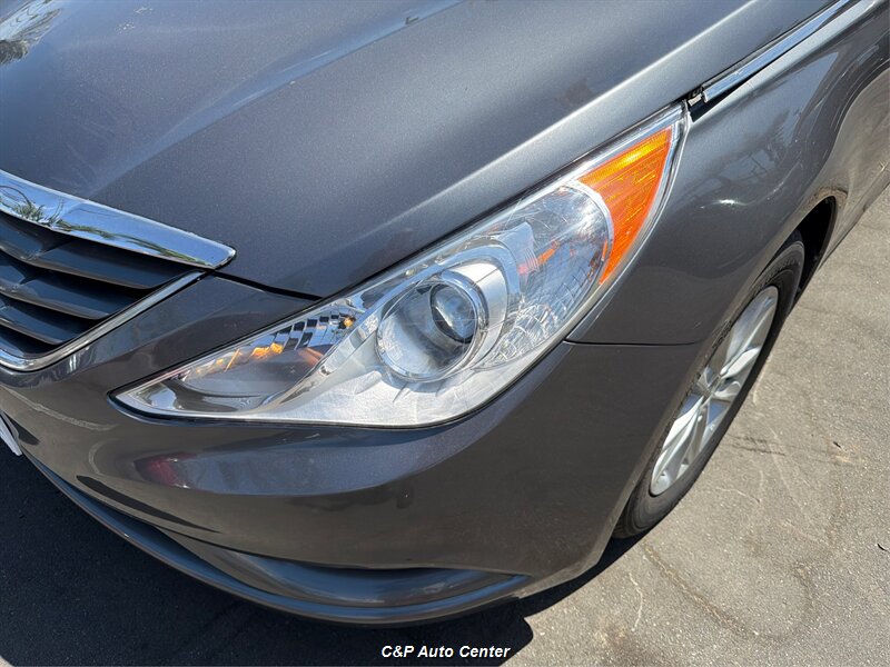 2013 Hyundai SONATA GLS - Photo 33 - Los Angeles, CA 90044