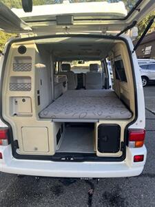 2001 Volkswagen EuroVan Camper   - Photo 32 - Kirkland, WA 98034