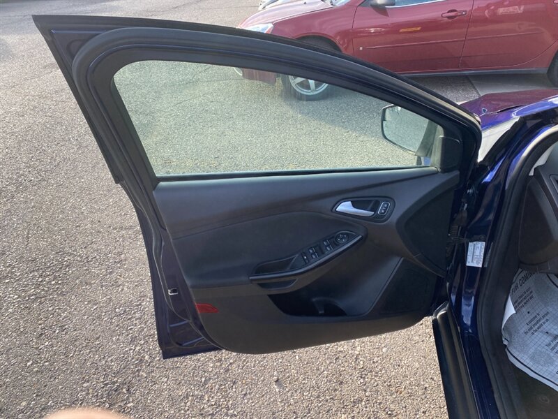 2017 Ford Focus Titanium - Photo 5 - Powell, WY 82435