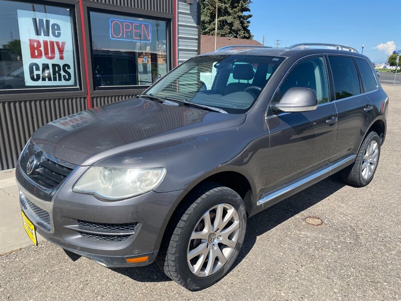 2010 Volkswagen Touareg V6 TDI - Photo 1 - Powell, WY 82435