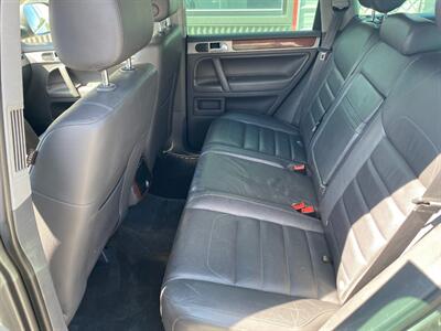2010 Volkswagen Touareg V6 TDI   - Photo 10 - Powell, WY 82435