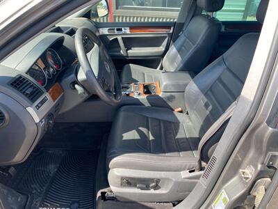 2010 Volkswagen Touareg V6 TDI   - Photo 6 - Powell, WY 82435