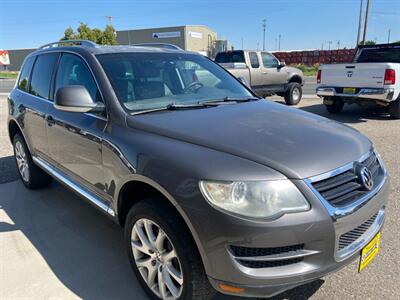 2010 Volkswagen Touareg V6 TDI   - Photo 2 - Powell, WY 82435